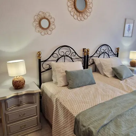 Апартаменты Larimar Algarve - 4 Guests Sea View Pool & Terrace Армасан-де-Пера