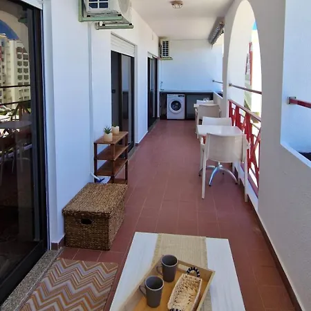 Апартаменты Larimar Algarve - 4 Guests Sea View Pool & Terrace Армасан-де-Пера